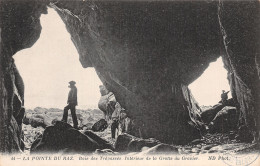 Delcampe - 29-LA POINTE DU RAZ BAIE DES TREPASSES GROTTE DU GRAVIER-N°T5034-C/0021 - La Pointe Du Raz