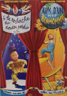 Delcampe - Carte Postale Pliable - à La Recherche Du Doudou Perdu / Nom D'un Petit Bonhomme (de Pascal Sanvic) Abricadabra Théâtre - Werbepostkarten