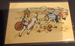 Delcampe - Des Garçons  Jouant Au Balon ,un Chien Leur Chipé Leur Ballon - Humor