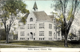 Delcampe - CPA Clinton Wisconsin USA, Öffentliche Schule - Sonstige & Ohne Zuordnung