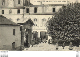 Delcampe - 1 Cpa Saint Cyr L'école - Sortie Galette - St. Cyr L'Ecole