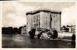 Delcampe - CPA Tarascon B Du R Chateau Du Roy Rene XV Siecle - Tarascon