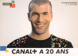 Delcampe - Football - Zinédine ZIDANE, Né à Marseille - Canal+ A 20 Ans, 7 Novembre 2004 (2 Scans) - Fussball