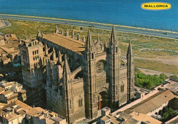Delcampe - CPM - M - ESPAGNE - ILES BALEARES - MALLORCA - PALMA DE MALLORCA - CATEDRAL - VISTA AEREA - Palma De Mallorca