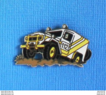 Delcampe - 1 PIN'S //  ** RALLYE 4 X 4  LAND CRUISER / N°112 ** . (Démons & Merveilles) - Rallye