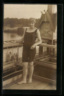 Delcampe - AK Frau Im Badeanzug Und Mit Badekappe - Mode