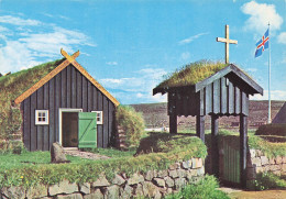 Delcampe - ISLANDE REYKJAVIK LE CLOCHER ET L EGLISE EN PIERRE ET EN TOURBE A ARBA - Island