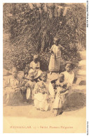 Delcampe - ANSP14-1013-AFRIQUE - MADAGASCAR - Petites Mamans Malgaches - Madagaskar