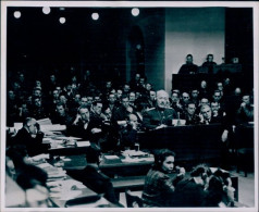 Delcampe - Photo Nürnberger Prozess 1946, Vertreter Des Russischen Hauptanklägers Oberst Pokrowsky - Fotografie