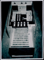 Delcampe - Photo Nürnberger Prozess 1945, Modell Des Gerichtssaals - Fotografie