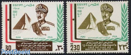 Delcampe - Egypt (Republic) 1981 Anwar Sadat 2v, Mint NH, History - Nobel Prize Winners - Politicians - Neufs