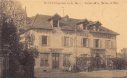 Delcampe - Carte Postale  [95] Valmondois Hôtel Restaurant De La Gare  Très Beau Plan - Valmondois