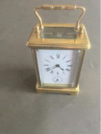 Delcampe - Pendule D'officier En Laiton XIX ° Siècle ( Ma Réf : 651 §§ ) - Wanduhren