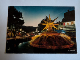 Delcampe - CP Cavaillon Place Gambetta La Nuit (84) - Cavaillon