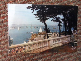 Delcampe - 1554 Beg Meil Fouesnant La Cale Vue Des Jardins Du Grand Hôtel 196? - Beg Meil