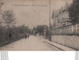 Delcampe - L21-24) RIBERAC (DORDOGNE)  AVENUE DE LA CHAROUFIE - ANIMEE - EN 1917 -  ( 2 SCANS ) - Riberac