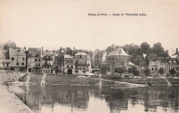 Delcampe - 45 GIEN  LES QUAIS DU MARECHAL JOFFRE - Gien