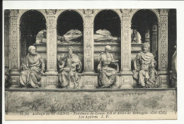 Delcampe - Abbaye De SAINT DENIS , Tombeau De Louis XII Et Anne De Bretagne ( 1514-1515 ) , Les Apôtres - Saint Denis
