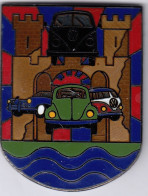 Delcampe - Pin's COMBI Wolkswagen Coccinelle  émail  Enamel Pin - Volkswagen