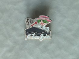 Delcampe - Pin's Pins Collection Musique Chanteur Elton John Stars Of Rock Vintage (bazarcollect28) - Musica