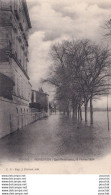 Delcampe - C15-17) SAINTES - INONDATION 18 FEVRIER 1904 - QUAI REVERSEAUX - ( 2 SCANS ) - Saintes