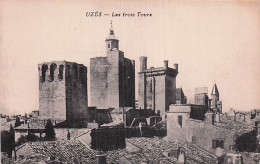 Delcampe - 30 UZES LES TROIS TOURS - Uzès