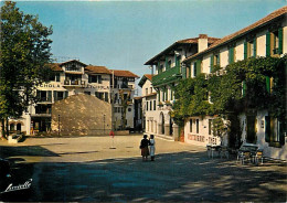 Delcampe - Carte Postale - 64 - Ascain - Le Fronton Et Les Hotels - CPM - Voir Scans Recto-Verso - Poscard - Carta Postal -  Postka - Ascain