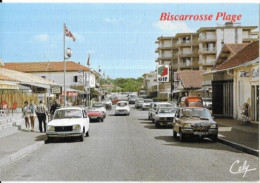 Delcampe - 40 BISCARROSSE PLAGE . RUE DE PLAGE / STATION  ELF / RENAULT R 4 / R5 /  TRIUMF  SPIT - Biscarrosse