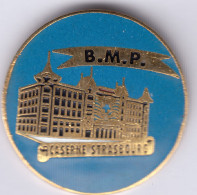 Delcampe - Pin's MARINS POMPIERS  MARSEILLE . Email - Pompieri