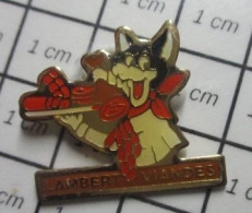 Delcampe - Pin410f       LOUP NOIR ET BLANC LAMBERT VIANDES - Animals