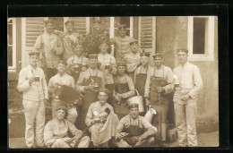 Delcampe - AK Soldaten Mit Beim Biertrinken Zu Akkordeonmusik - Musik Und Musikanten