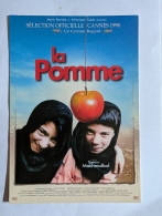 Delcampe - CP Affiche Cinéma La Pomme - Plakate Auf Karten