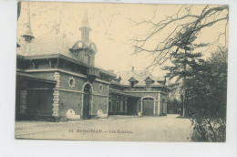Delcampe - PARIS - XVIème Arrondissement - BAGATELLE - Les Ecuries - Paris (16)