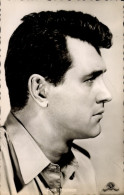 Delcampe - CPA Schauspieler Rock Hudson, Portrait, Flammen über Afrika - Schauspieler
