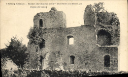 Delcampe - CPA Crocq Ruines Du Chateau De Dauphine De Montlain - Crocq
