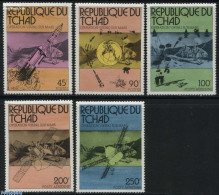 Delcampe - Chad 1976 Viking Mars Mission 5v, Mint NH, Transport - Space Exploration - Tschad (1960-...)