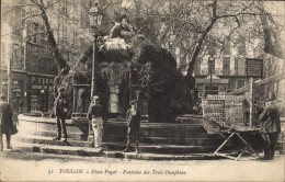 Delcampe - CPA Commerce Cartes Postales Toulon Place Puget Fontaine Des Trois Dauphins TOP - Marchands