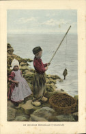 Delcampe - CPA Jeugdige Hengelaar Volendam Enfants Peche Folklore - Volendam