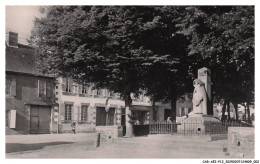 Delcampe - CAR-AEIP12-0712-22 - PONTRIEUX - Place De La Mairie Et Monument Aux Morts - Pontrieux