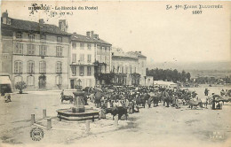 Delcampe - 43 , BRIOUDE , Place Du Postel Un Jour De Marché , CF * 345 22 - Brioude