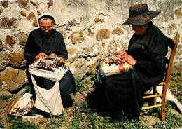 Delcampe - Carte Postale - Métiers - Artisanat - Dentelle - Dentellières Du Velay - Folklore - CPM - Voir Scans Recto-Verso - Posca - Kunsthandwerk