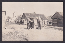 Delcampe - Vintage Postcard Ukraine? WWI Brody Galicia Rural Scene Soldiers And Villagers - Ukraine