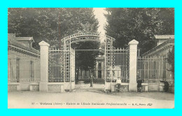 Delcampe - A895 / 553 38 - VOIRON Entrée De L'Ecole Nationale Professionnelle - Voiron