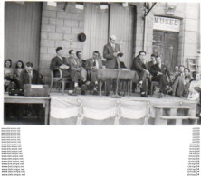 Delcampe - 3V3Gz   04 Forcalquier Photo 14 Juillet 46 Le Discours Devant La Mairie - Forcalquier