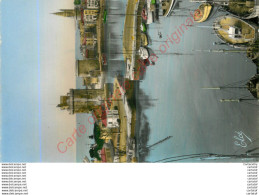 Delcampe - 17.  LA ROCHELLE .  Vue Du Bassin Et Les Trois Tours . - La Rochelle