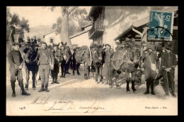 Delcampe - MILITARIA - REGIMENTS - CHASSEURS ALPINS ET MULETS CHARGES - TENUE DE CAMPAGNE - PHOTO CAUVIN NICE - Regimente