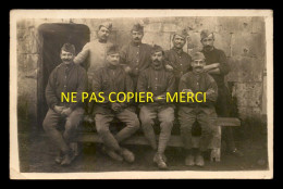 Delcampe - MILITARIA - REGIMENTS - MILITAIRES - AUCUN N° VISIBLE - CARTE PHOTO ORIGINALE - Regimente
