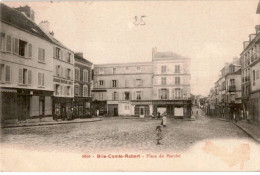 Delcampe - BRIE-COMTE-ROBERT: Place Du Marché - Très Bon état - Brie Comte Robert