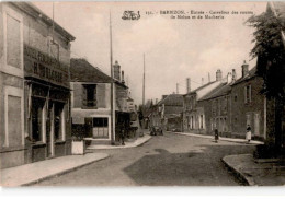 Delcampe - BARBIZON: Entrée Carrefour Des Routes De Melun Et De Macherin - Très Bon état - Barbizon