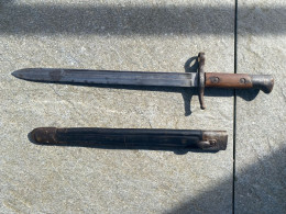 Delcampe - Sabre Baïonnette Italienne Pour Fusil Carcano Avec Son Fourreau, Modèle 1891 - Messen